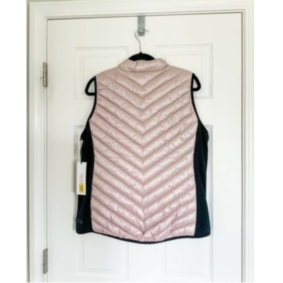 NWT Calvin Klein Performance Mock Neck Vest - Picture 3 of 3